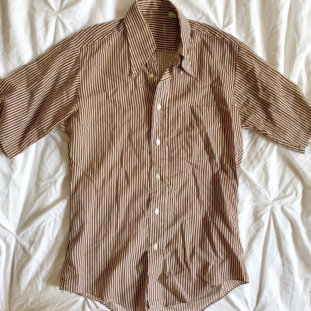 Soft vintage short sleeved button up brown stripes